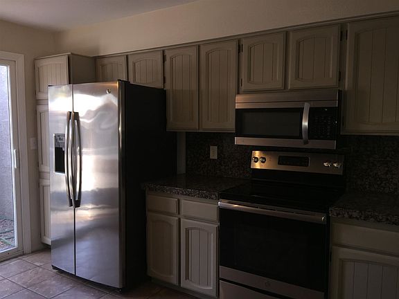 4th image of 5126 E Windsor Ave