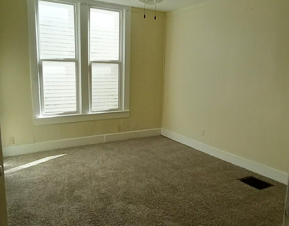 1st image of 506 E Franklin St #A