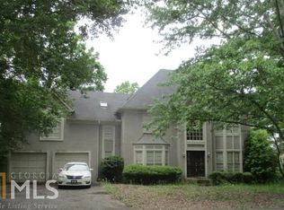 7429 Waters Edge Dr, Stone Mountain, GA 30087