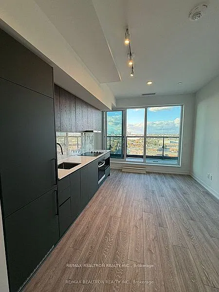 1 bed, $2,050 — Photo 4