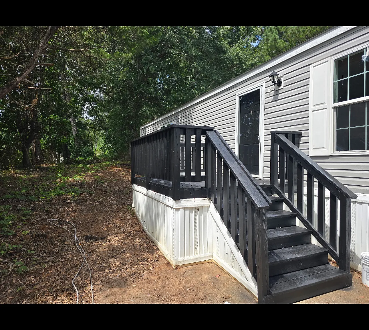 3 bed, 1216 sqft, $1,500 — Photo 1
