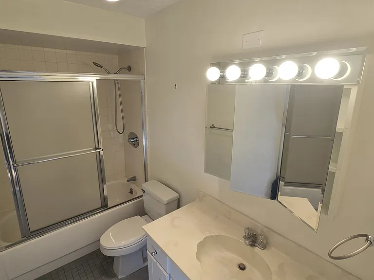 77 Pond Ave #606 — Photo 8