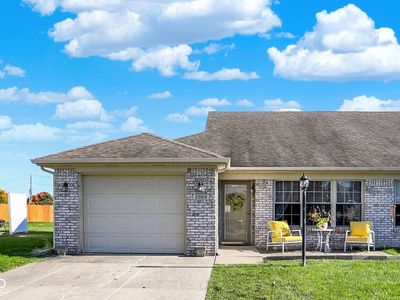 2090 Pelican Dr, Franklin, IN, 46131