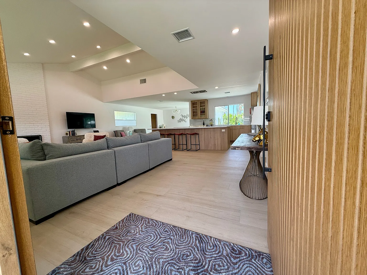E Sierra Way, Palm Springs — Photo 3