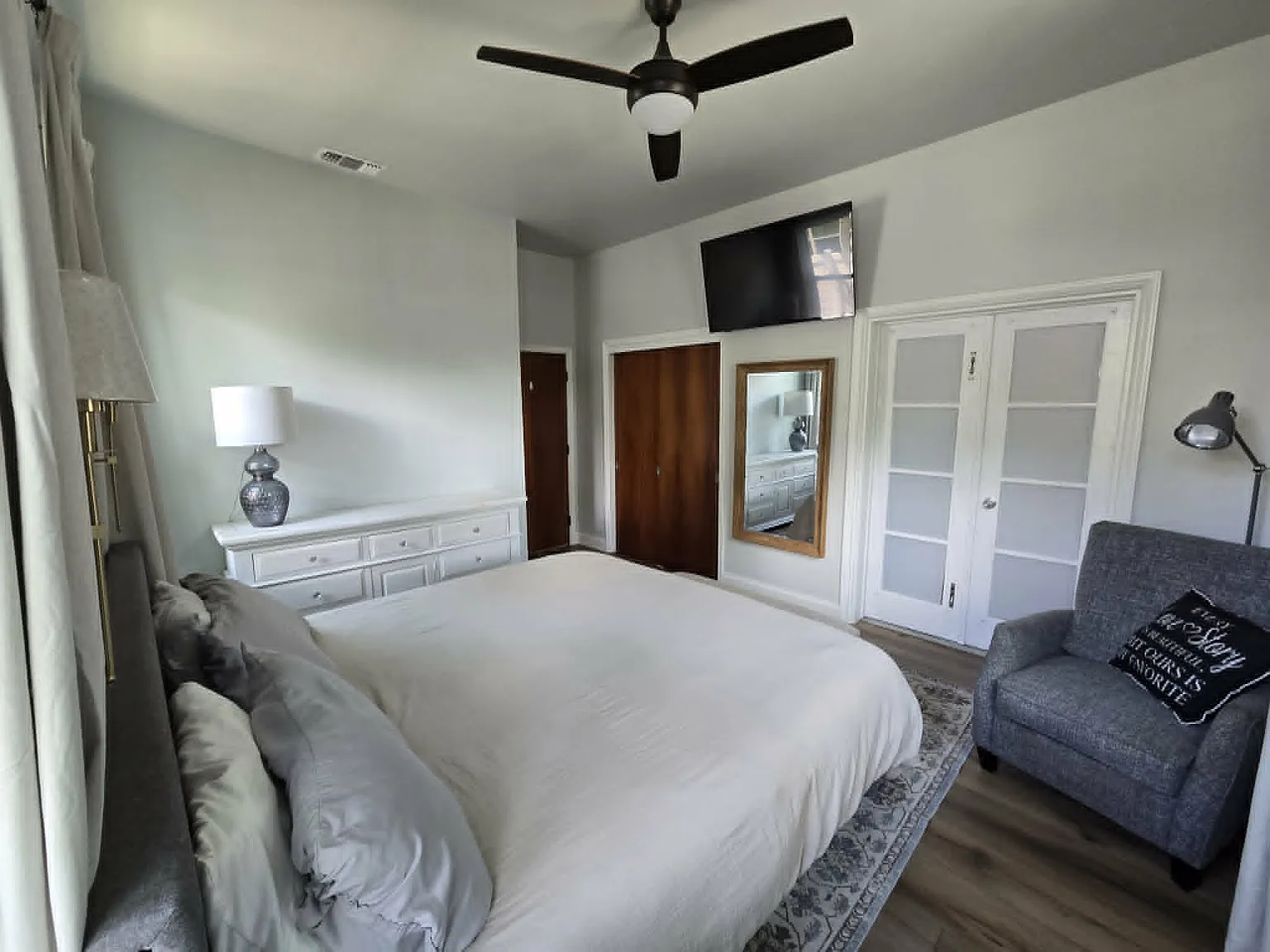 2 bed, 1745 sqft, $3,000 — Photo 3