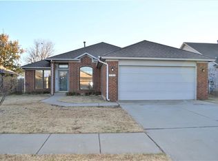10628 NW 34th St, Yukon, OK 73099