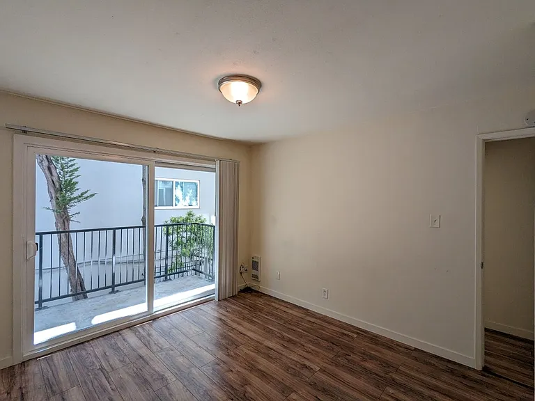 2117 Haste St — Photo 22