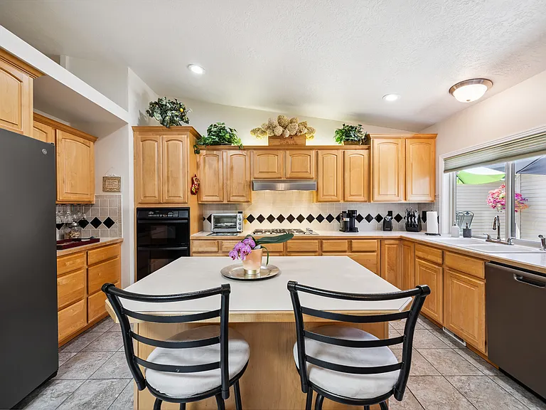 5932 W Ashville Ln — Photo 6