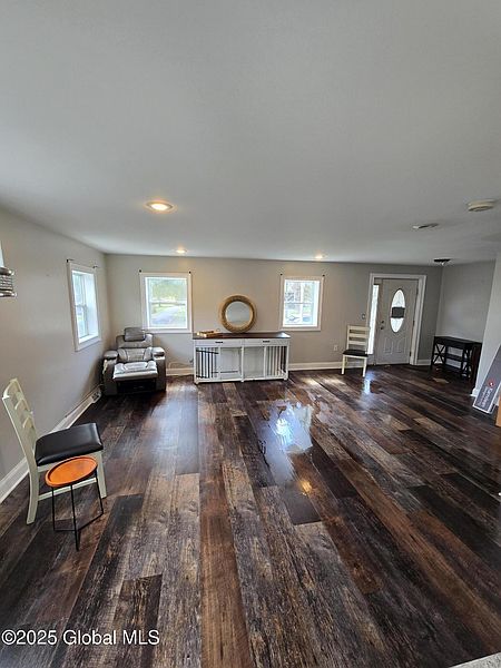 3rd image of 51 Kallen Avenue