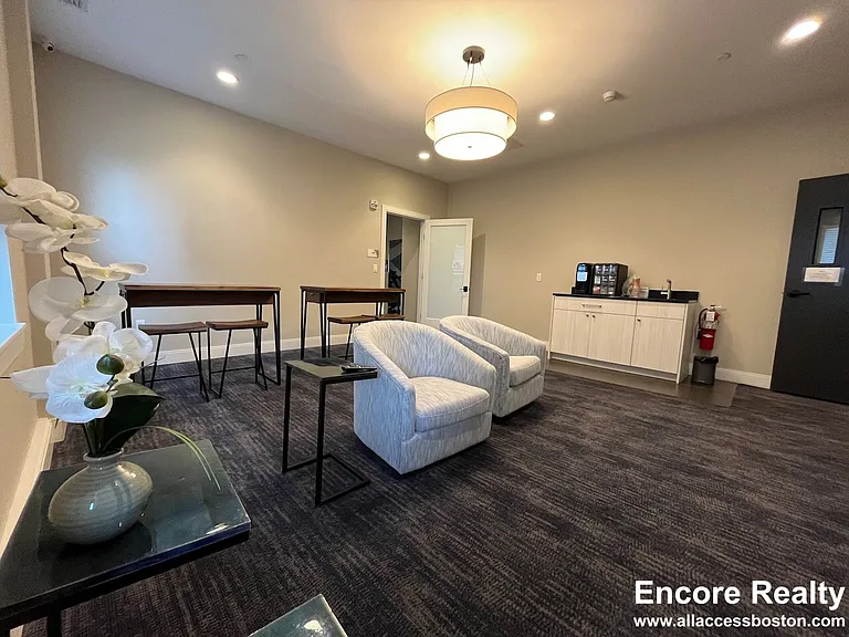 9 Everett St #203 — Photo 23