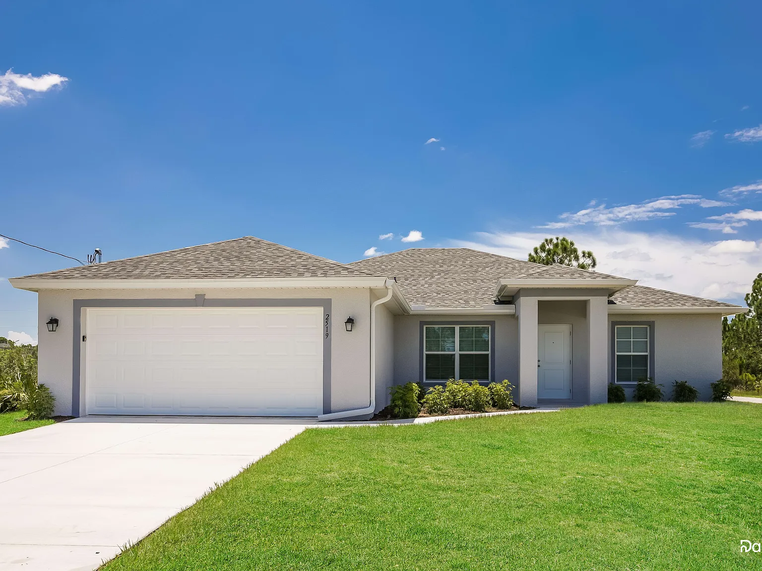 3 bed, 2.0 bath, 1830 sqft, $2,100 — Photo 1