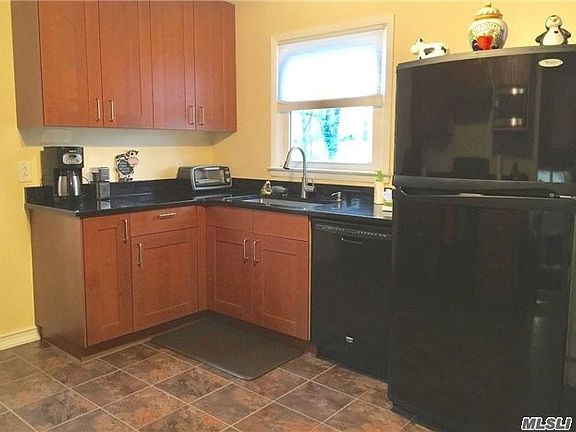 2nd image of 15 N Ingelore Ct