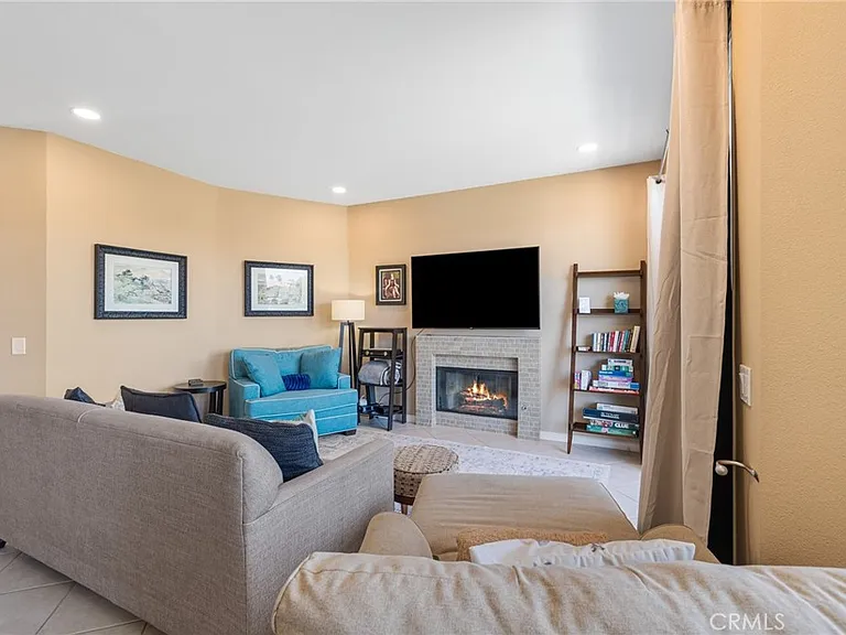 55108 Firestone — Photo 4