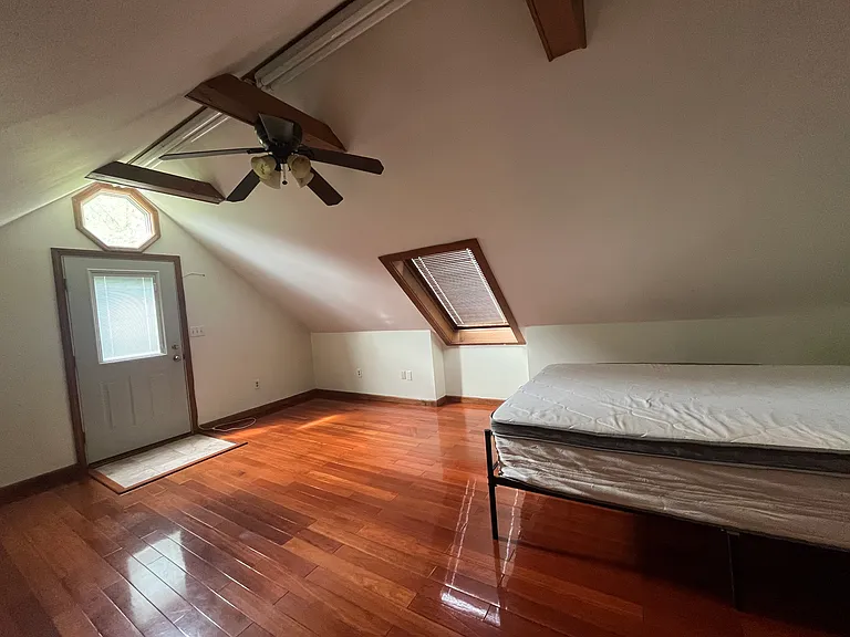 Upper level bedroom with entrance