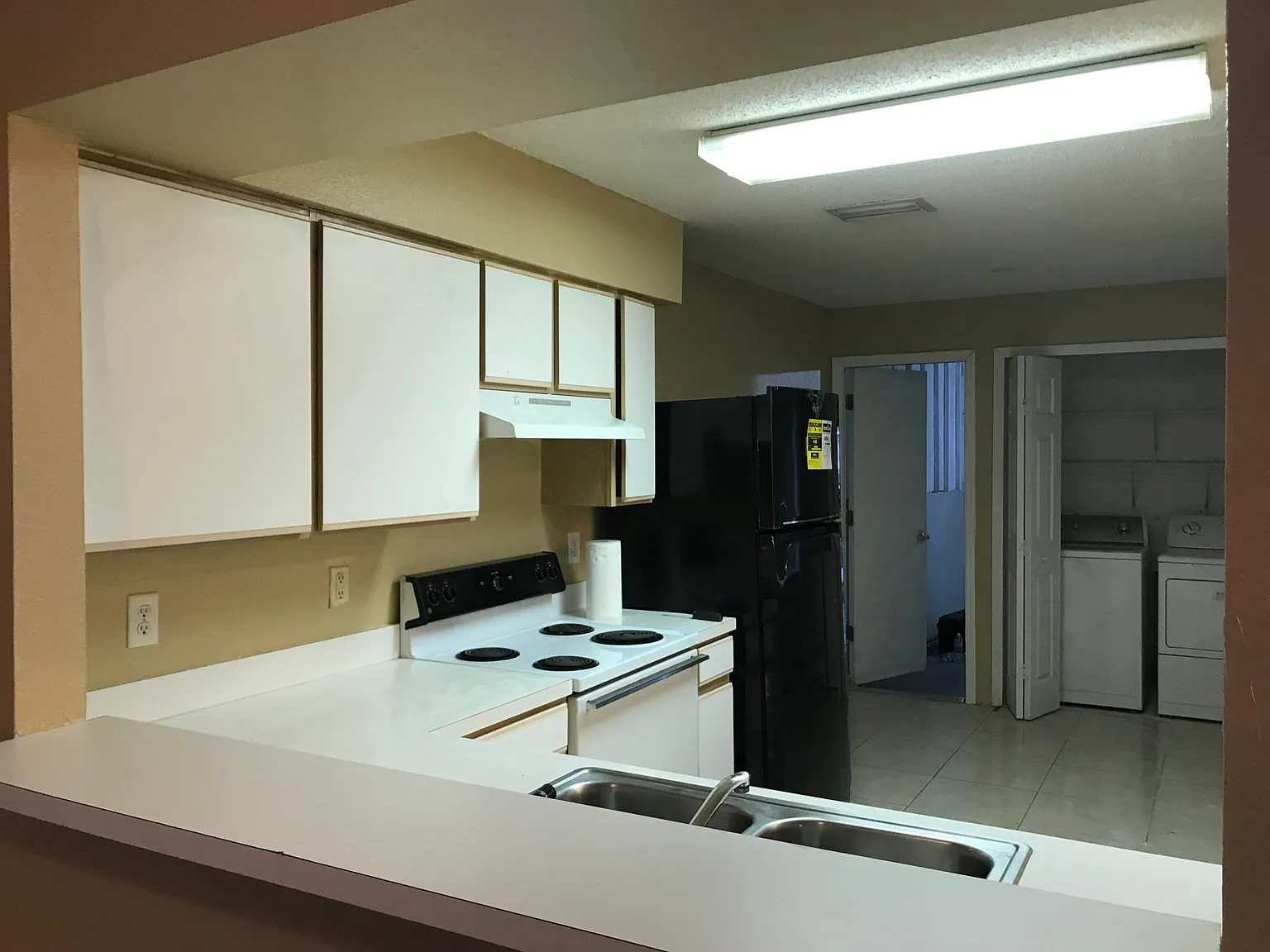 2 bed, 1093 sqft, $1,695 — Photo 4