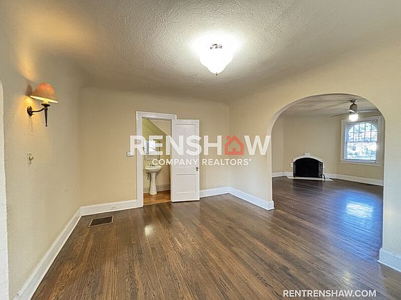 5th image of 662 S McLean Blvd