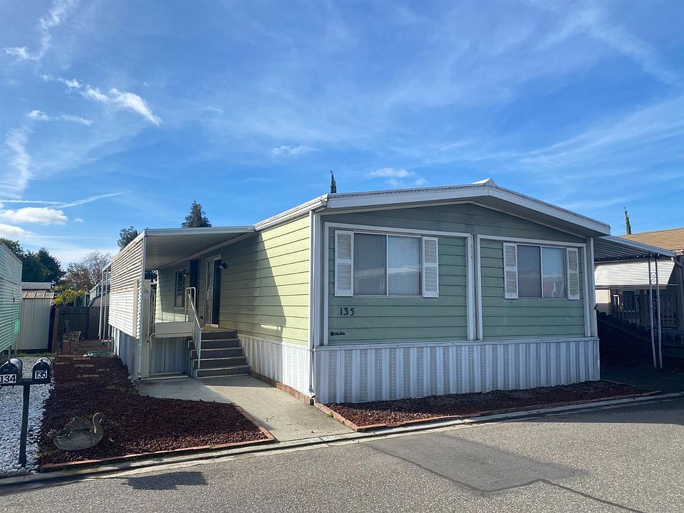 1st image of 1830 E Yosemite Ave #135