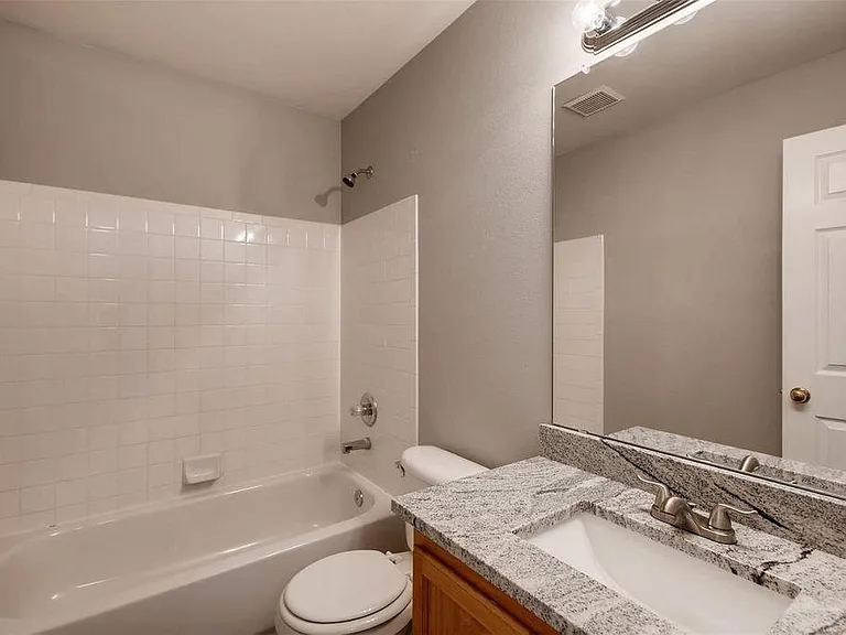 4555 Hunterwood Dr — Photo 14