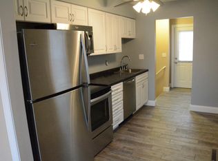 708B Oak St, Wamego, KS 66547