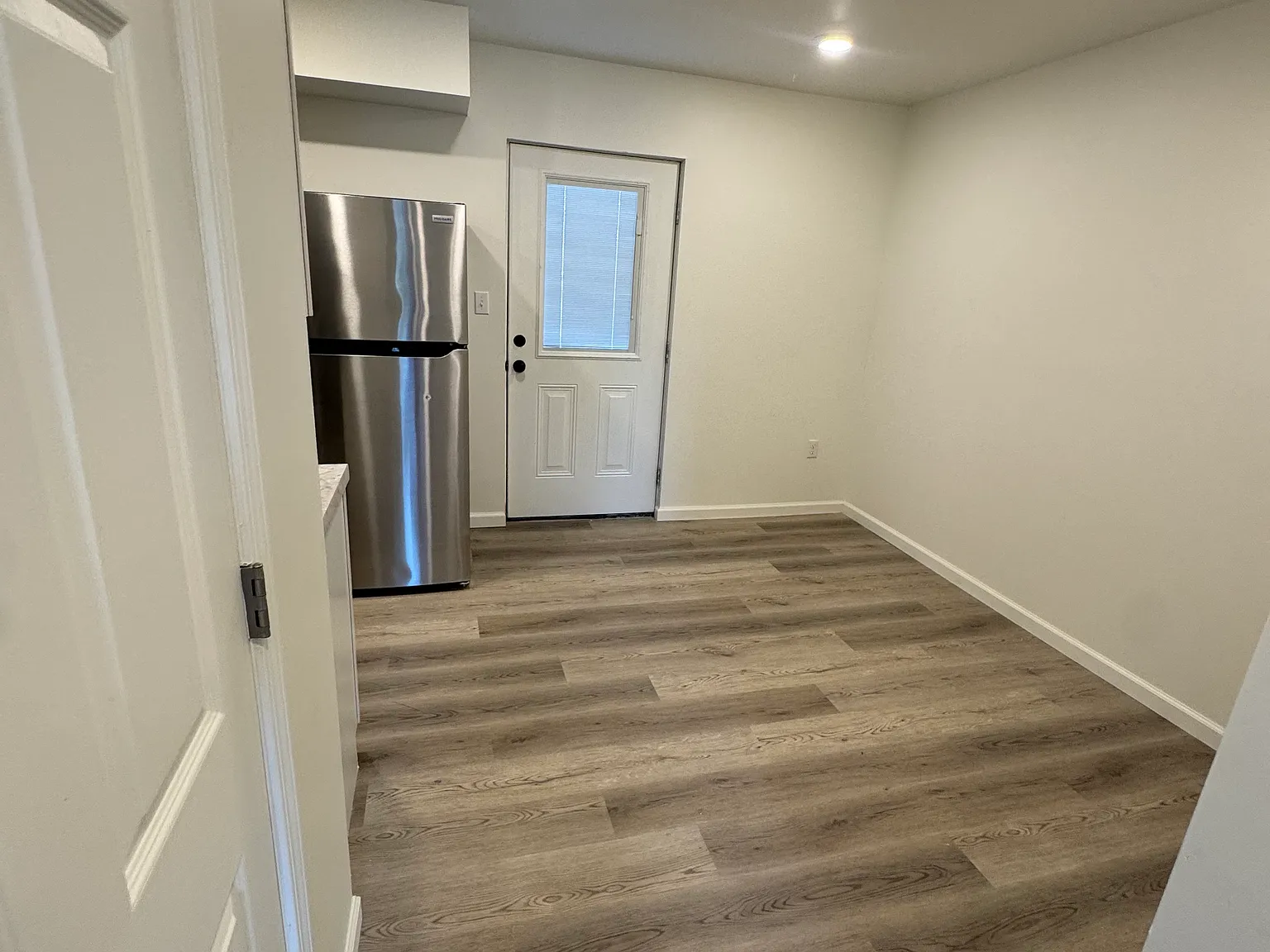 2 bed, 800 sqft, $825 — Photo 4
