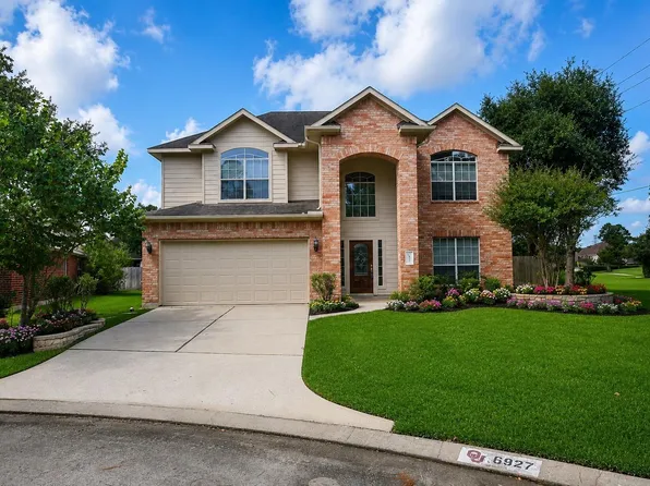 6927 Round Rose Ct, Spring, TX 77379