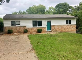6509 Sunset Dr, High Ridge, MO 63049