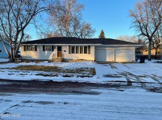 707 2nd Ave NE, Watertown, SD 57201
