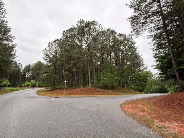 2773 E Paradise Harbor Dr #273, Connelly Springs, NC 28612