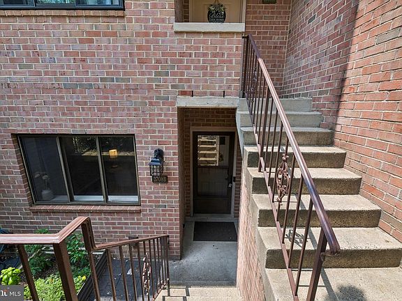 3rd image of 3708 Steppes Ct