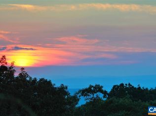 15 Shenandoah Ridge Ct, Roseland, VA