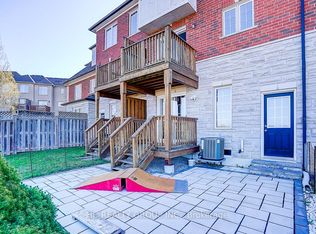 20 Prince Charles Way, Markham, ON L6C 0B5