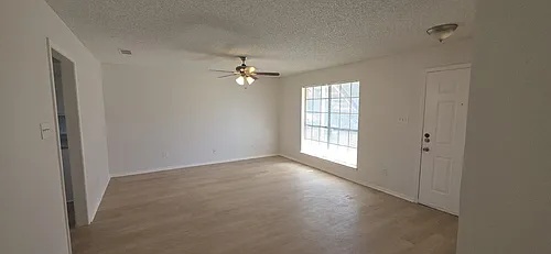 233 Vista Way Photo 1