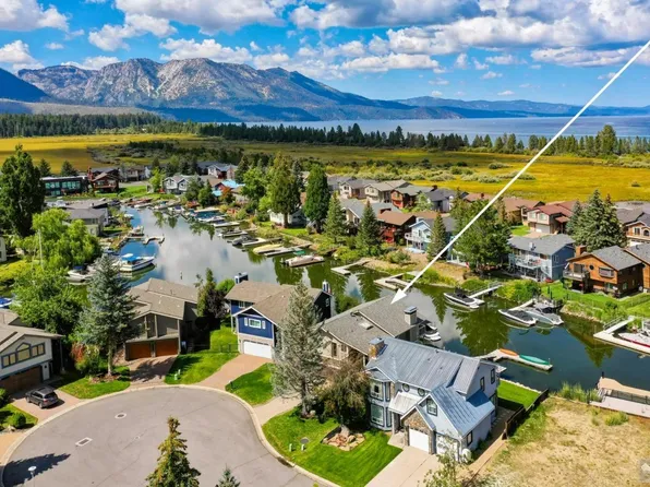 1921 Kokanee Way, South Lake Tahoe, CA 96150
