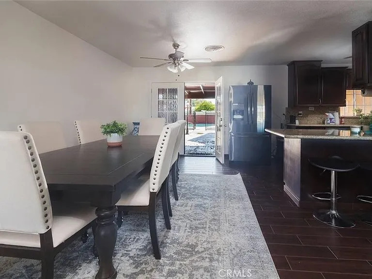 45472 Deglet Noor St — Photo 3