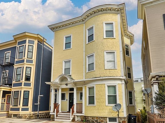 2nd image of 9 Bellflower St #C