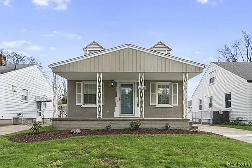22424 Nowlin St Photo 1