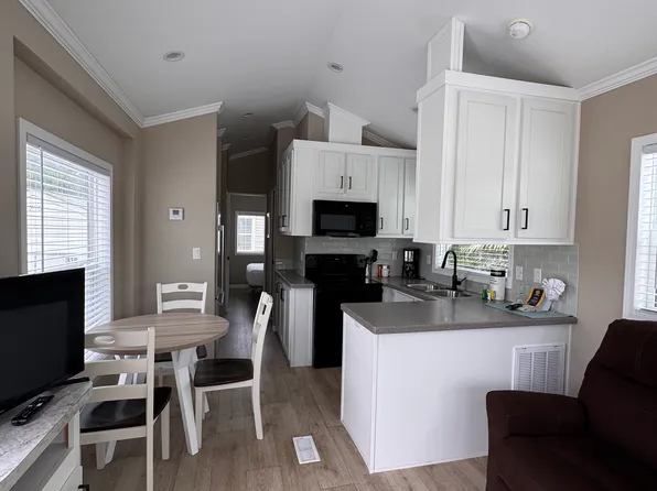 7125 Fruitville Rd, Sarasota, FL