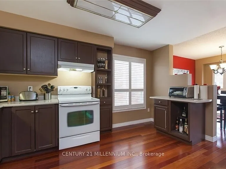 91 Jerry Dr — Photo 4