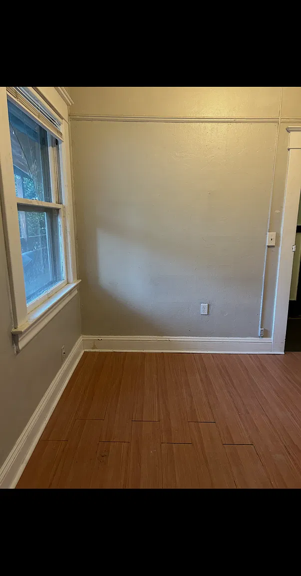 Studio, 200 sqft, $600 — Photo 2