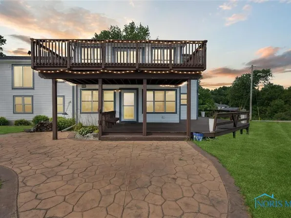 12261 Lagoon Dr, Curtice, OH 43412