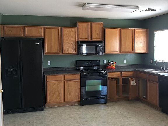 5th image of 4121 E Whitehall Dr