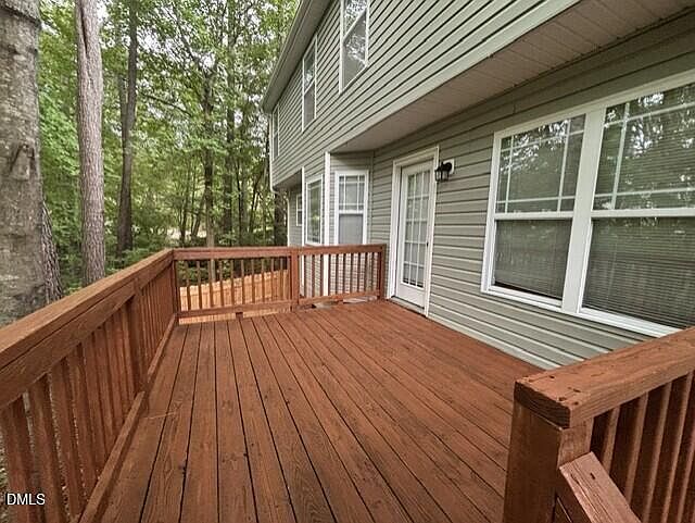 2nd image of 4073 Landover Ln
