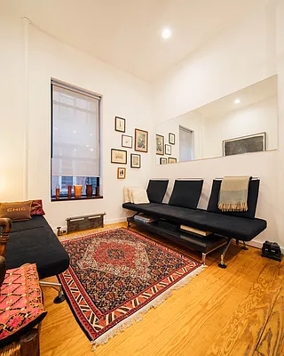 Rented by Alf Naman Real Estate | media 12