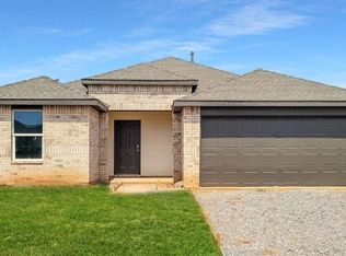 2029 SW 45th St, Lawton, OK 73505