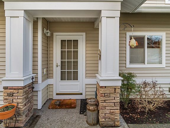 2nd image of 22525 43rd Ave S