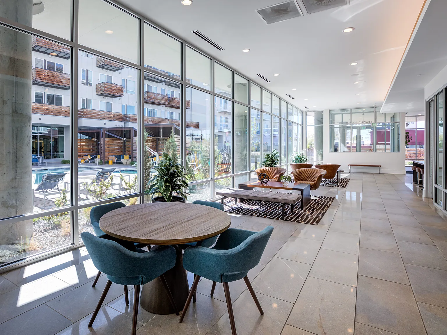 Deco Apartments — Photo 4