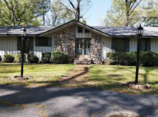 100 Canterbury Ln, Arkadelphia, AR 71923