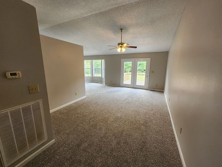 1653 Bear Creek Pike — Photo 9