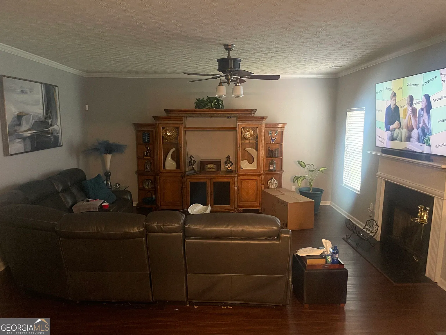 3 bed, 2.5 bath, 2750 sqft, $2,700 — Photo 3