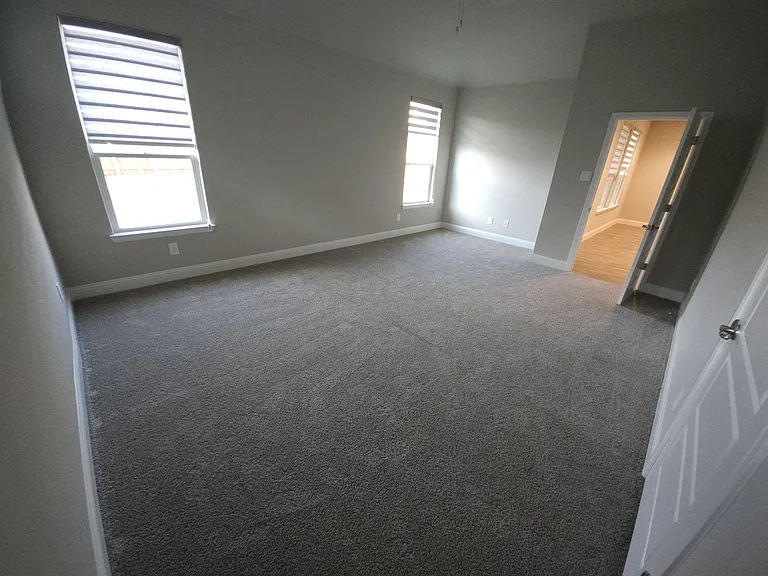 Master Bedroom View2